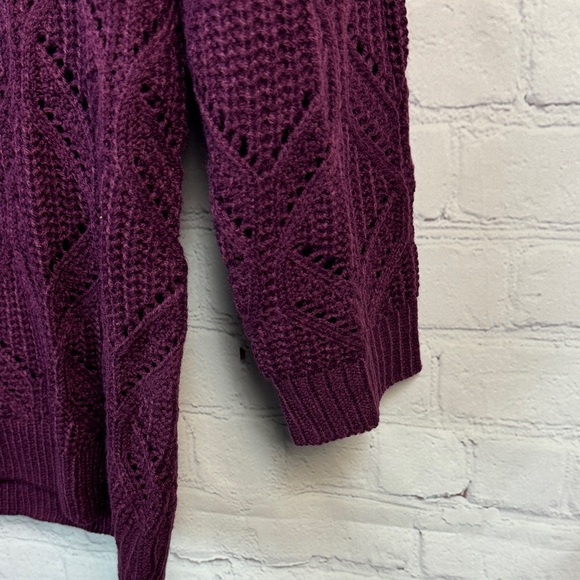 BloomChic Deep Purple Crew Neck Pointelle Sweater Size Large 12 - Picture 4 of 7